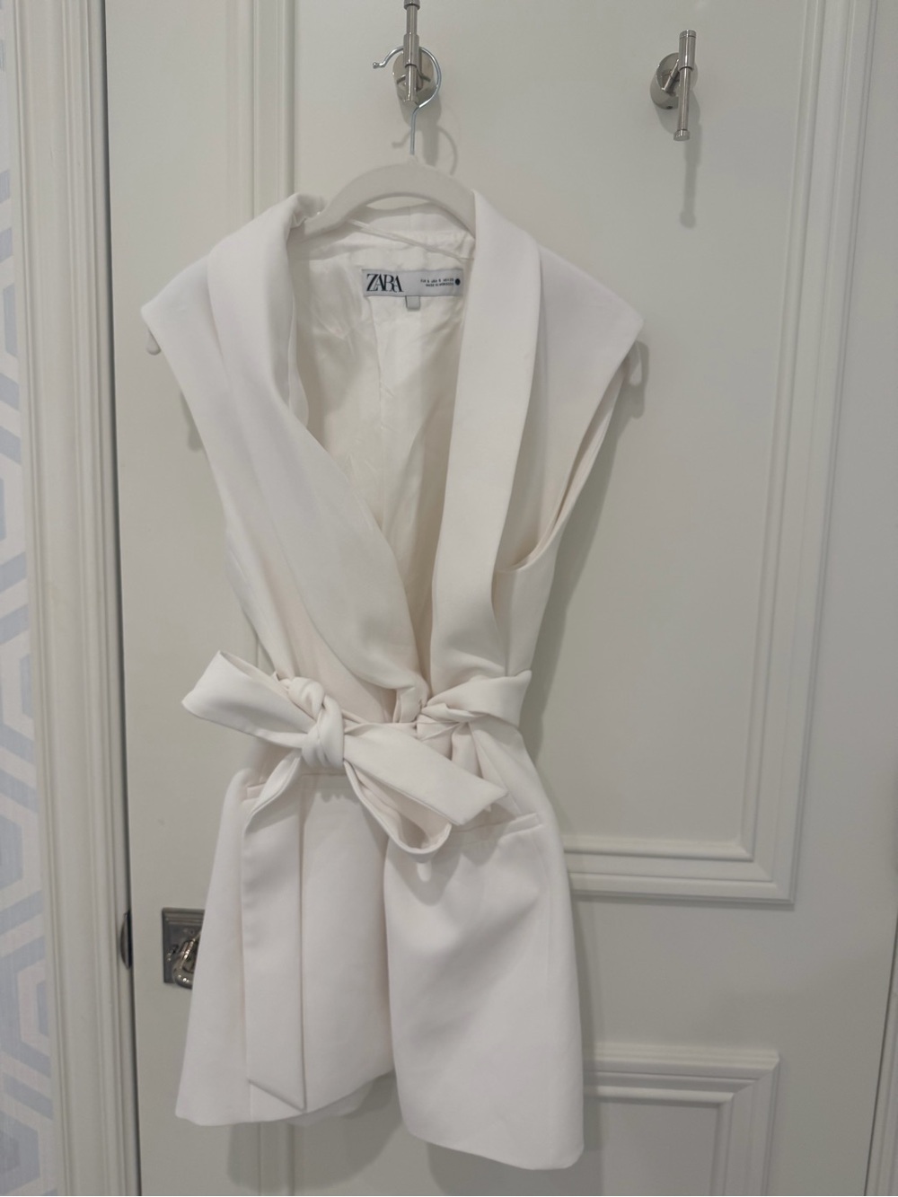 Women’s Zara White Blazer Dress - Picture 2 of 4